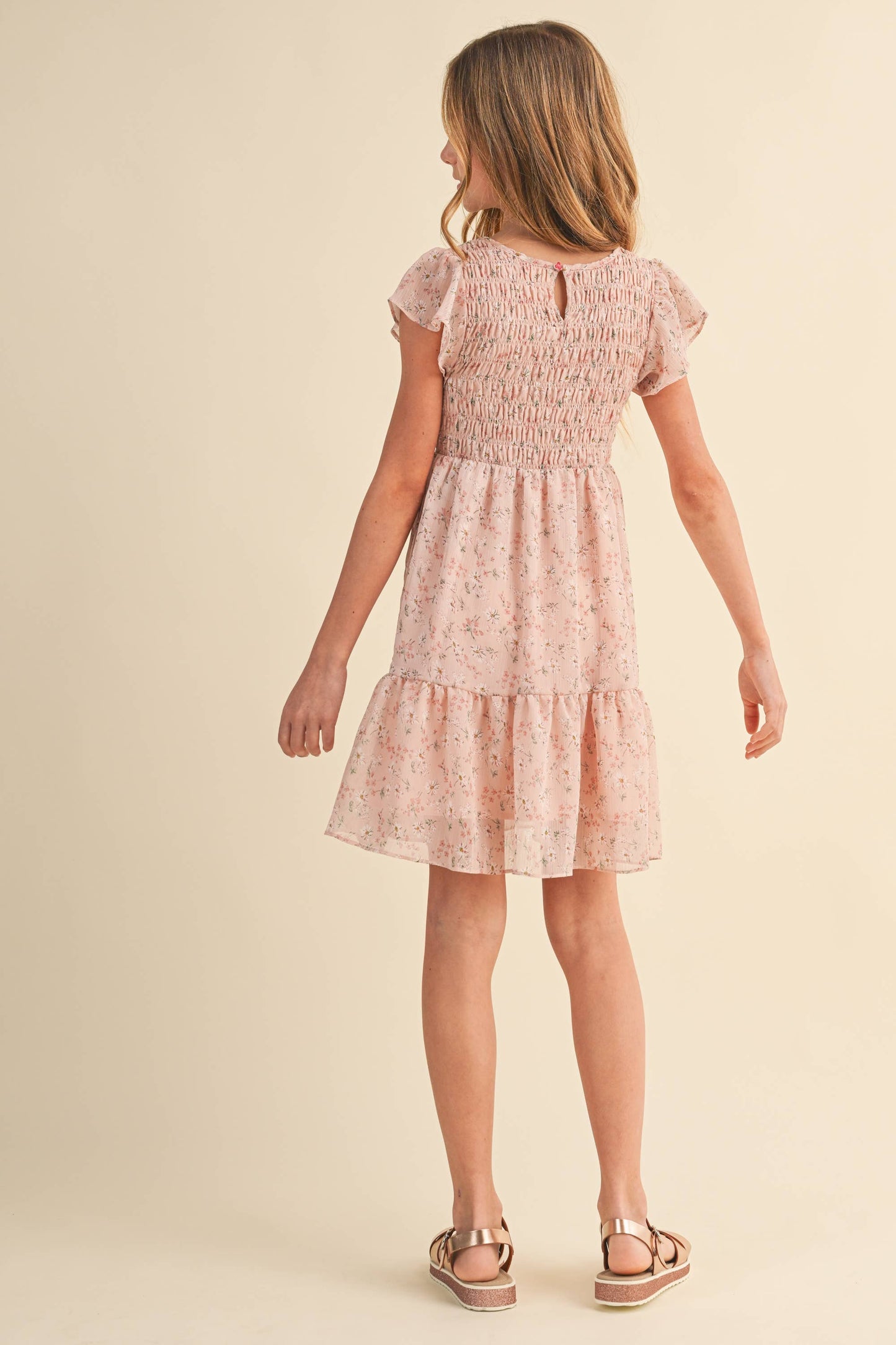TWEEN GIRLS SMOCKED FLOUNCE DRESS (7-12)