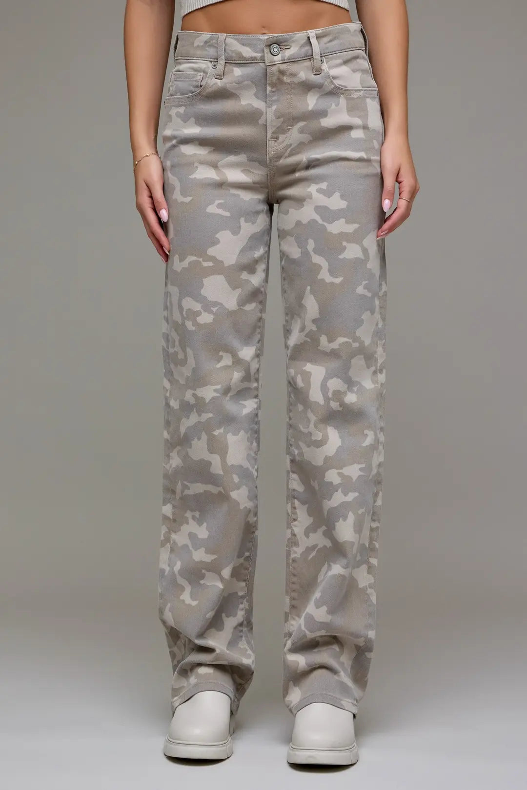 Hidden Ella Tan Camo Mid Rise 31" Inseam Classic Straight