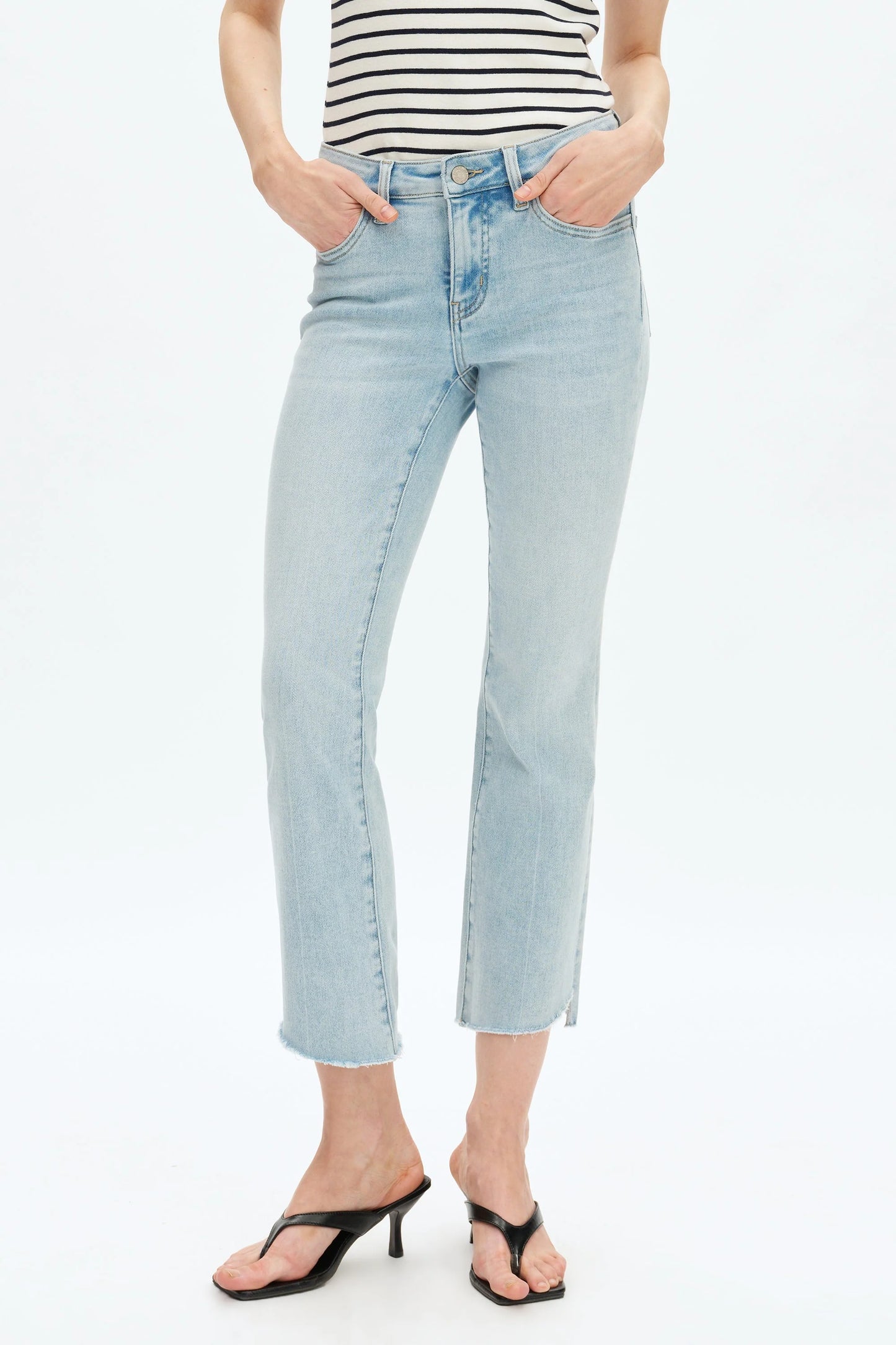 Bayeas Mid Rise Frayed Hem Denim Short Length
