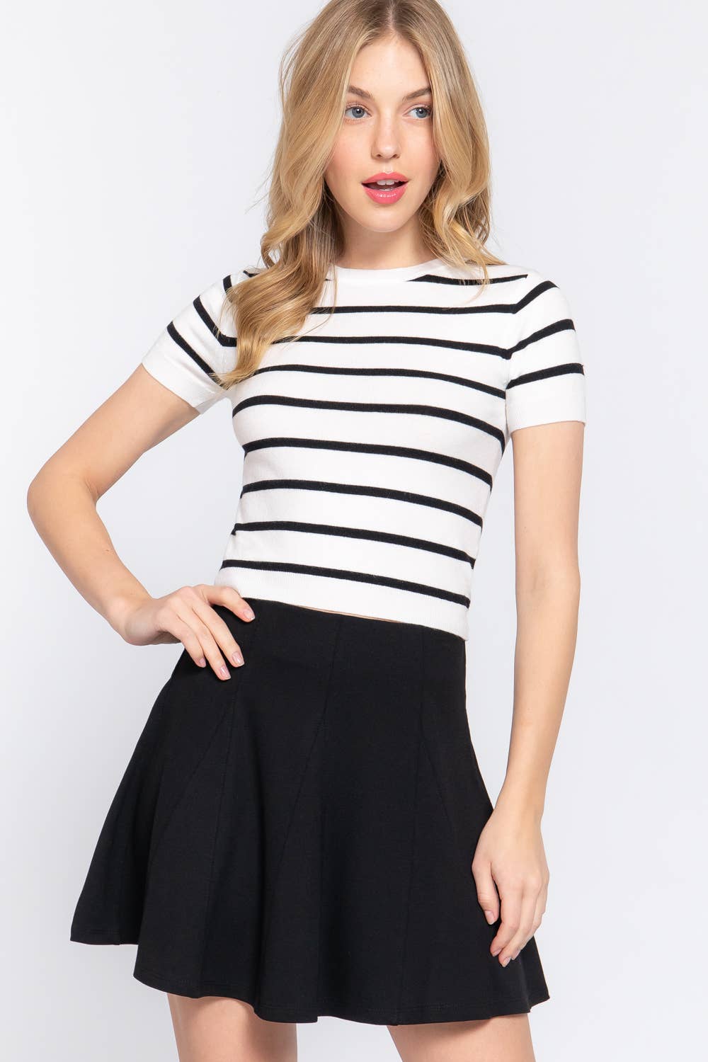 Short Sleeve Crew Neck Stripe Sweater