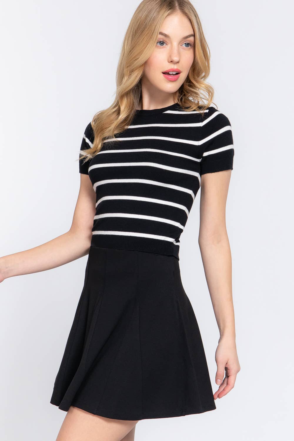 Short Sleeve Crew Neck Stripe Sweater