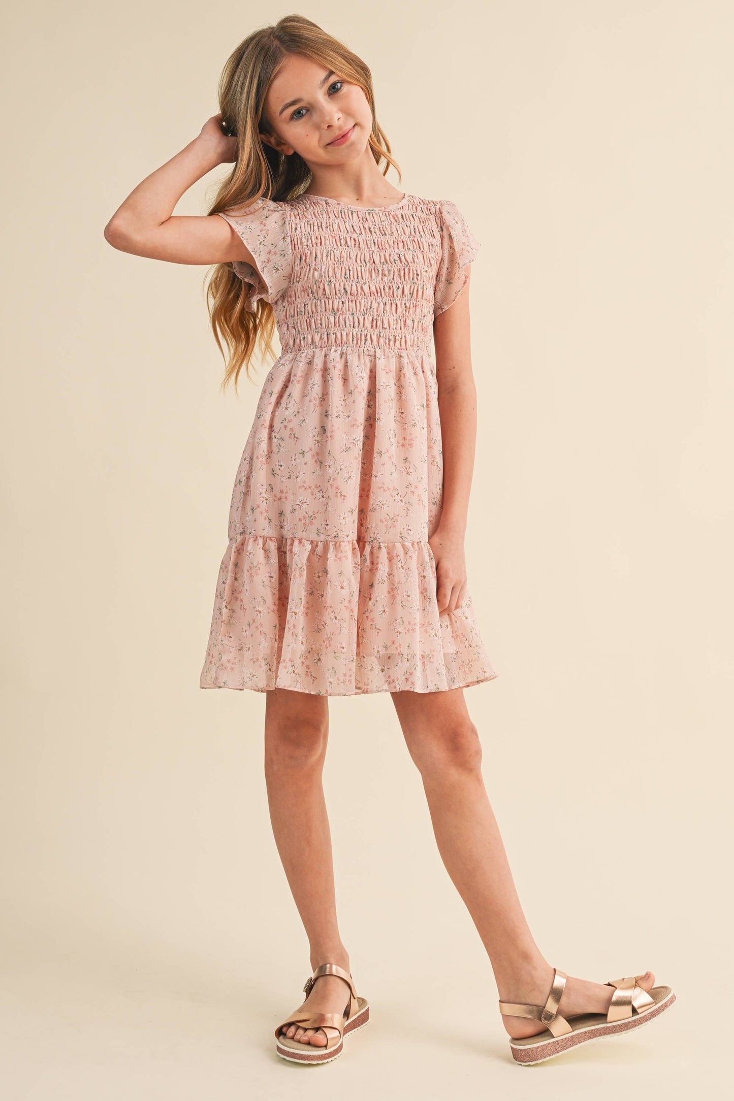 TWEEN GIRLS SMOCKED FLOUNCE DRESS (7-12)