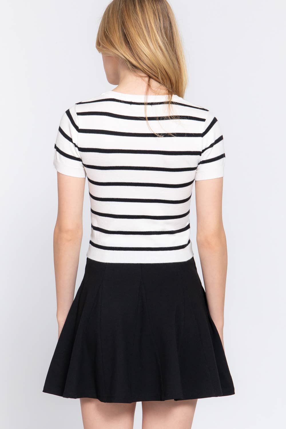 Short Sleeve Crew Neck Stripe Sweater